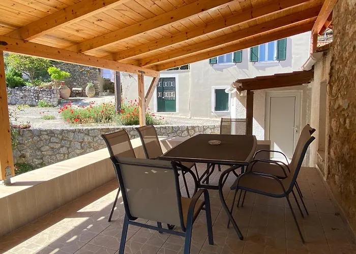 Tatil Evi Barbajonn's Stone House Monemvasía