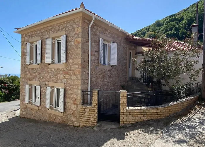 Barbajonn's Stone House Tatil Evi *