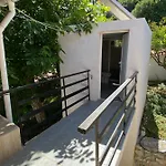 Barbajonn's Stone House Μονεμβασιά