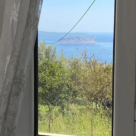 Holiday home Barbajonn's Stone House