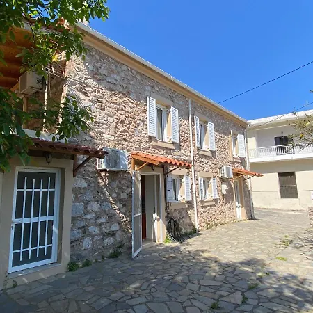 Barbajonn's Stone House Holiday home